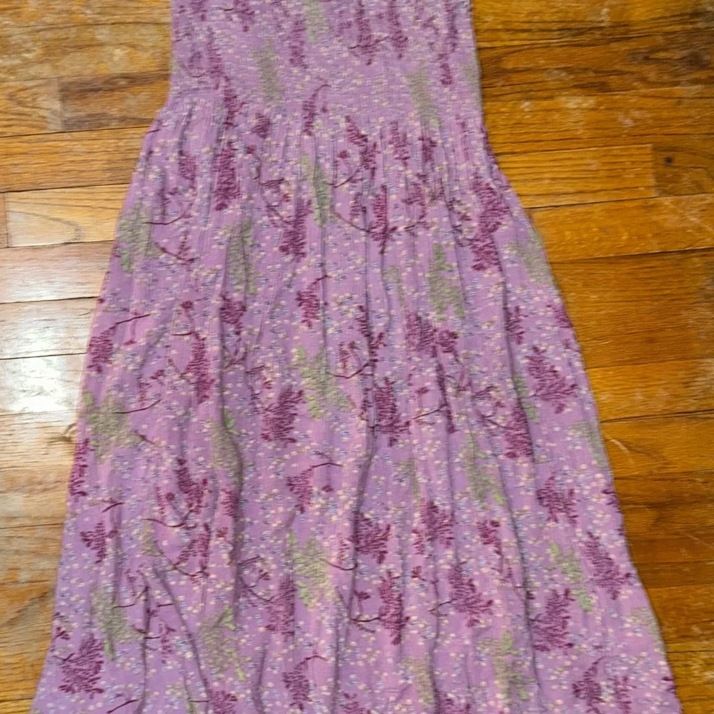 Kimchi Blue smocked Lavender Floral womens midi Dress Urban Outfitters - Picture 5 of 6